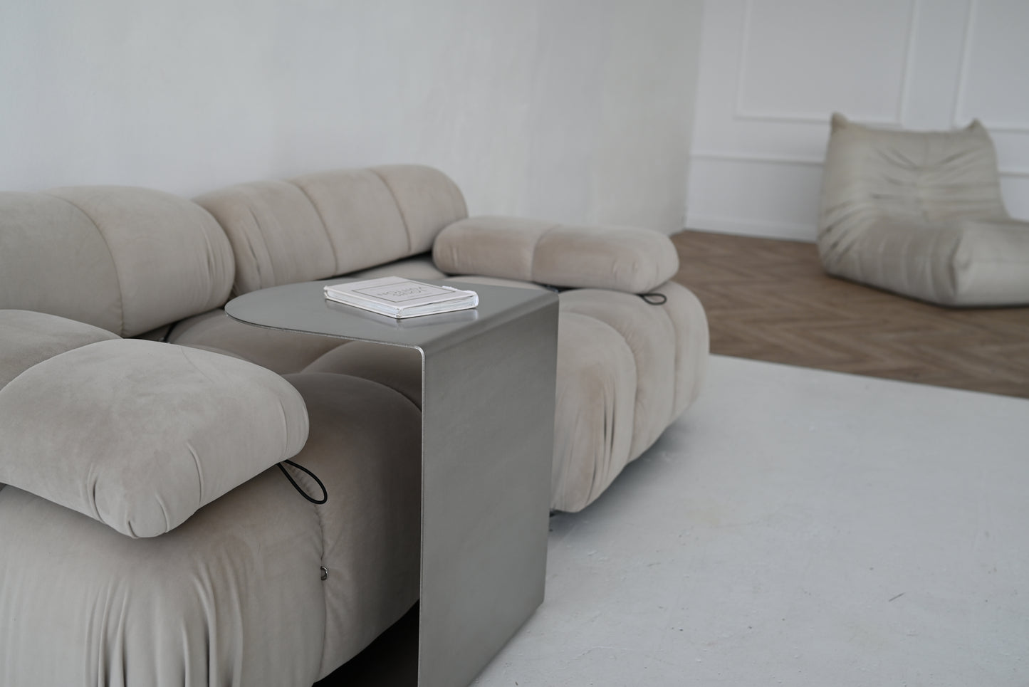 VELIENTO Stainless Steel C-Shaped Side Table