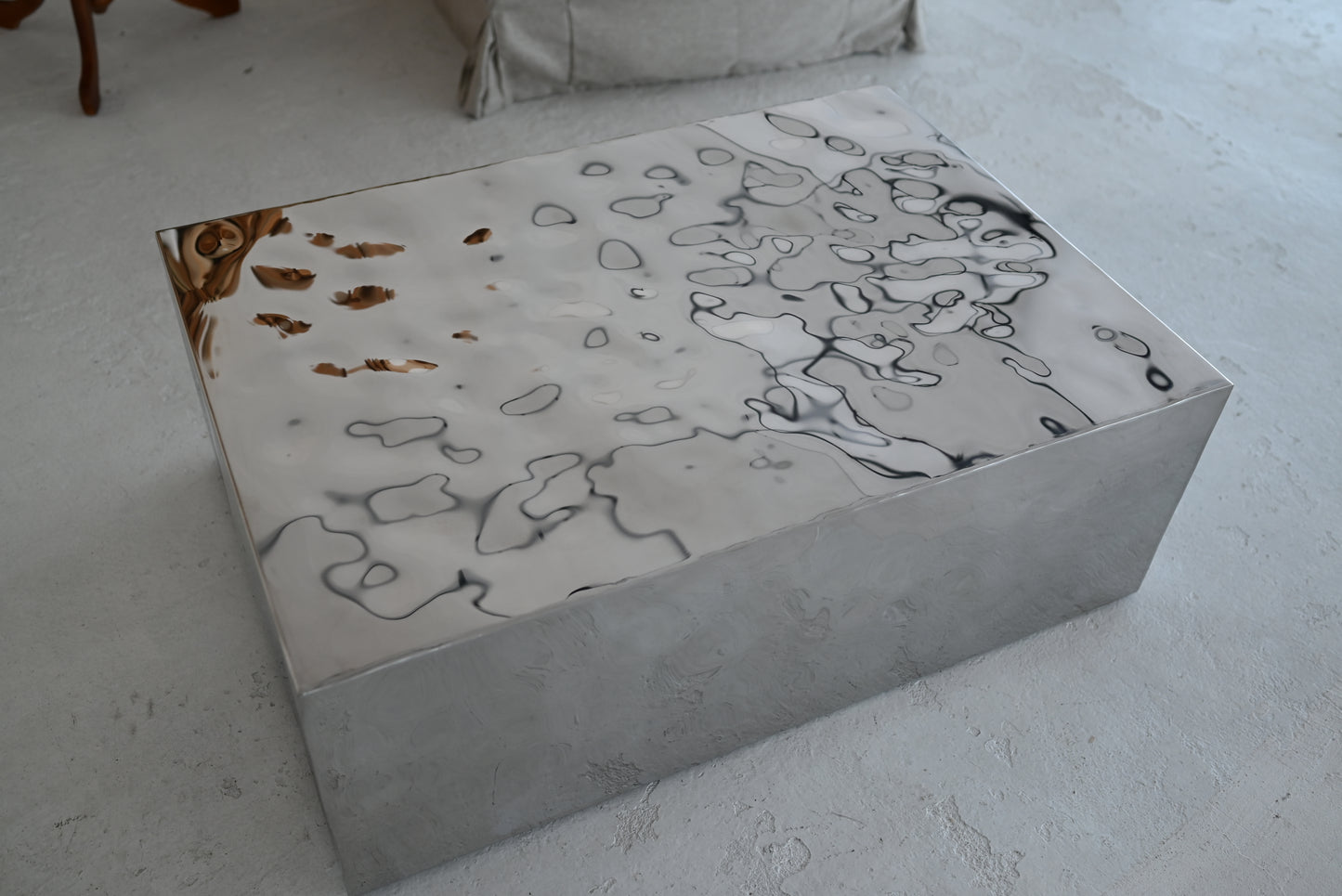 MIRAGE — Sculptural Stainless Steel Table