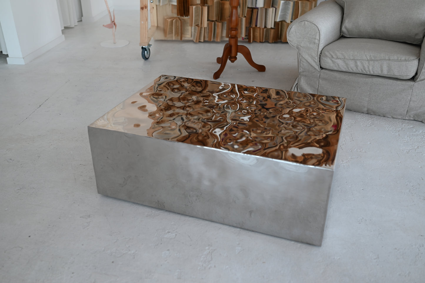 MIRAGE — Sculptural Stainless Steel Table