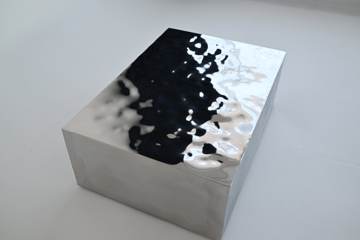 MIRAGE — Sculptural Stainless Steel Table