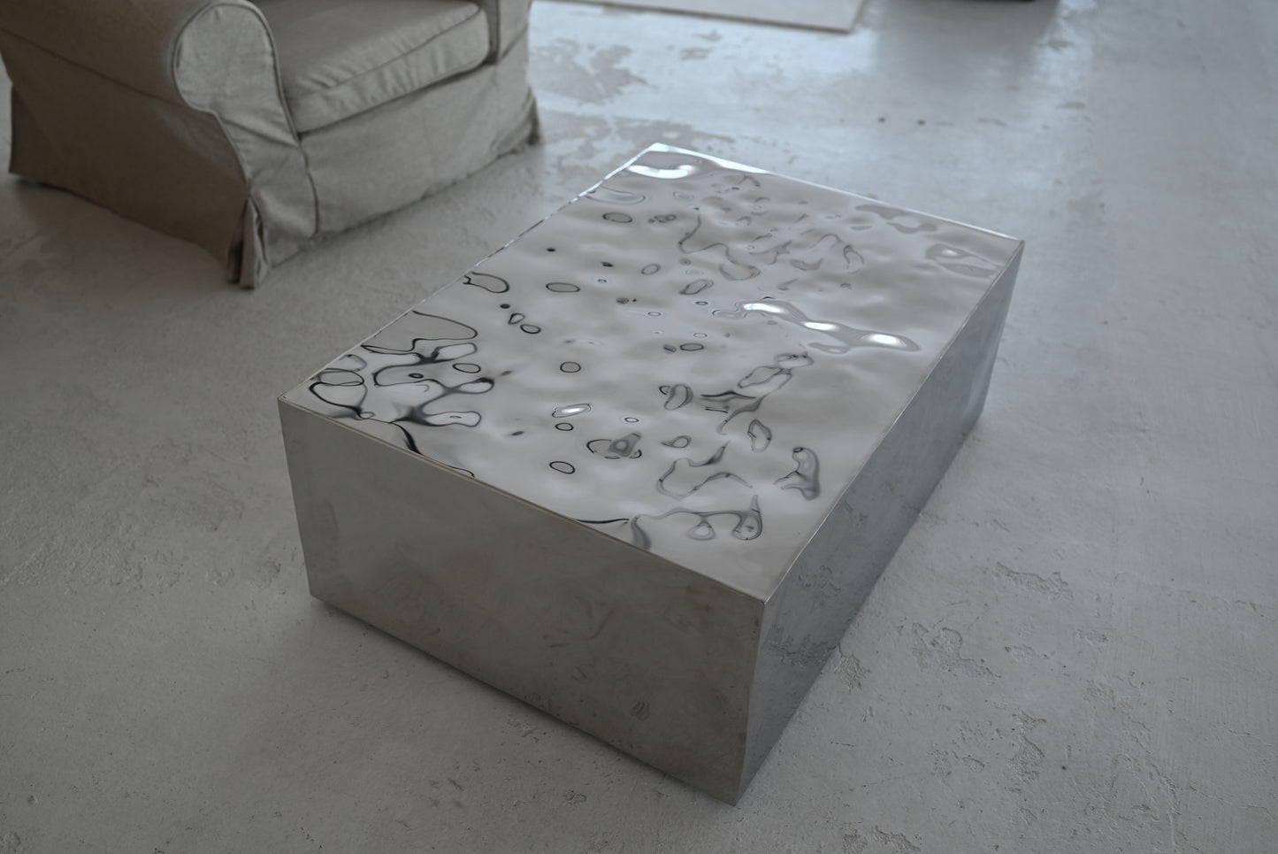 MIRAGE — Sculptural Stainless Steel Table