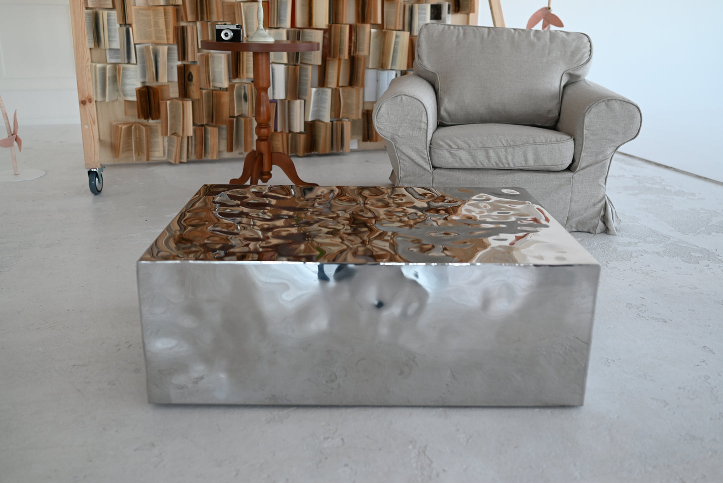 MIRAGE — Sculptural Stainless Steel Table