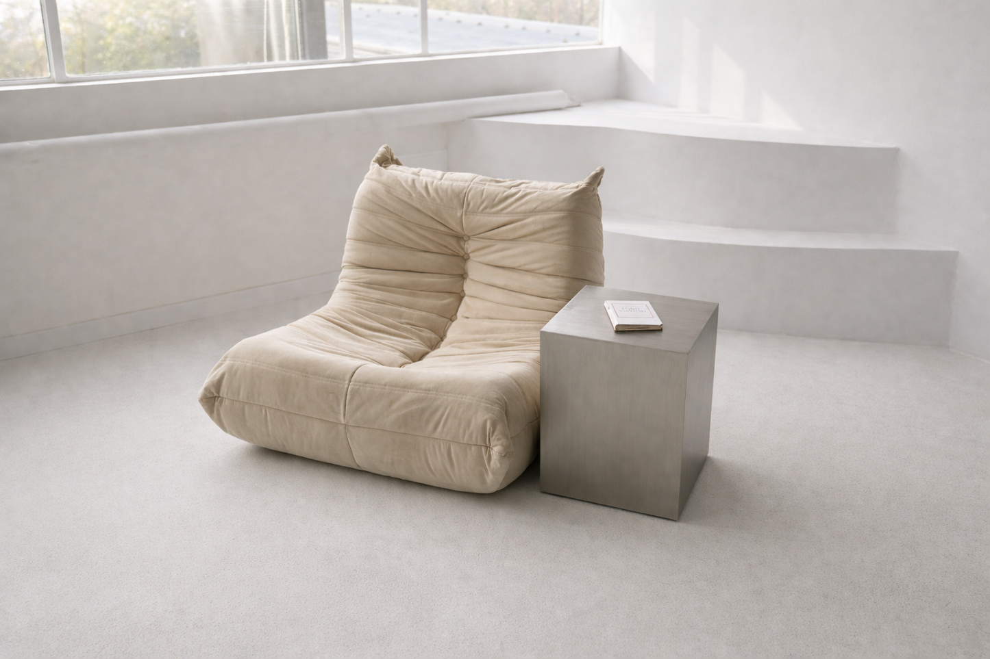 Veliento Silent Block — Sculptural Stainless Steel Table