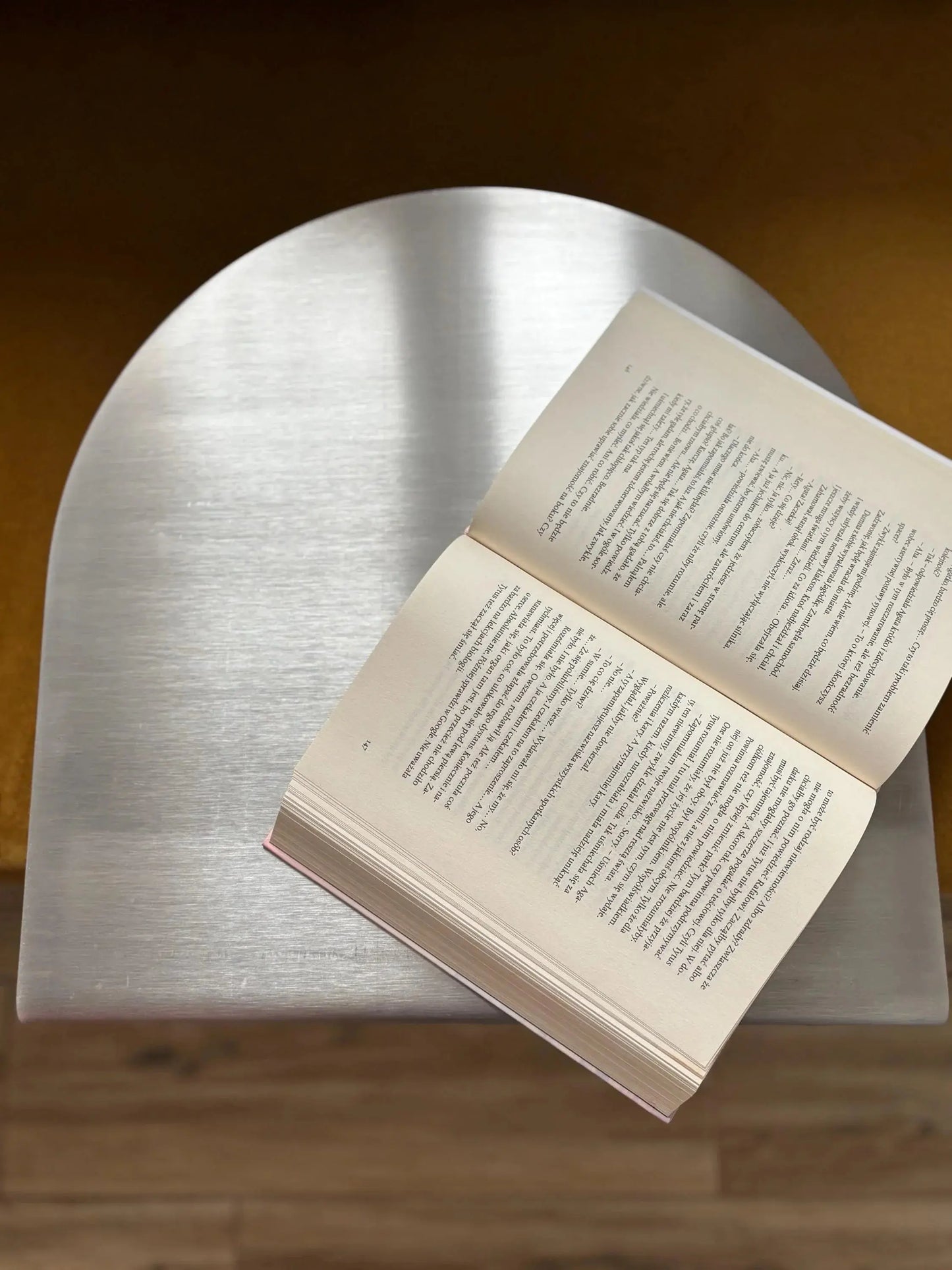 VELIENTO Stainless Steel C-Shaped Side Table - Veliento