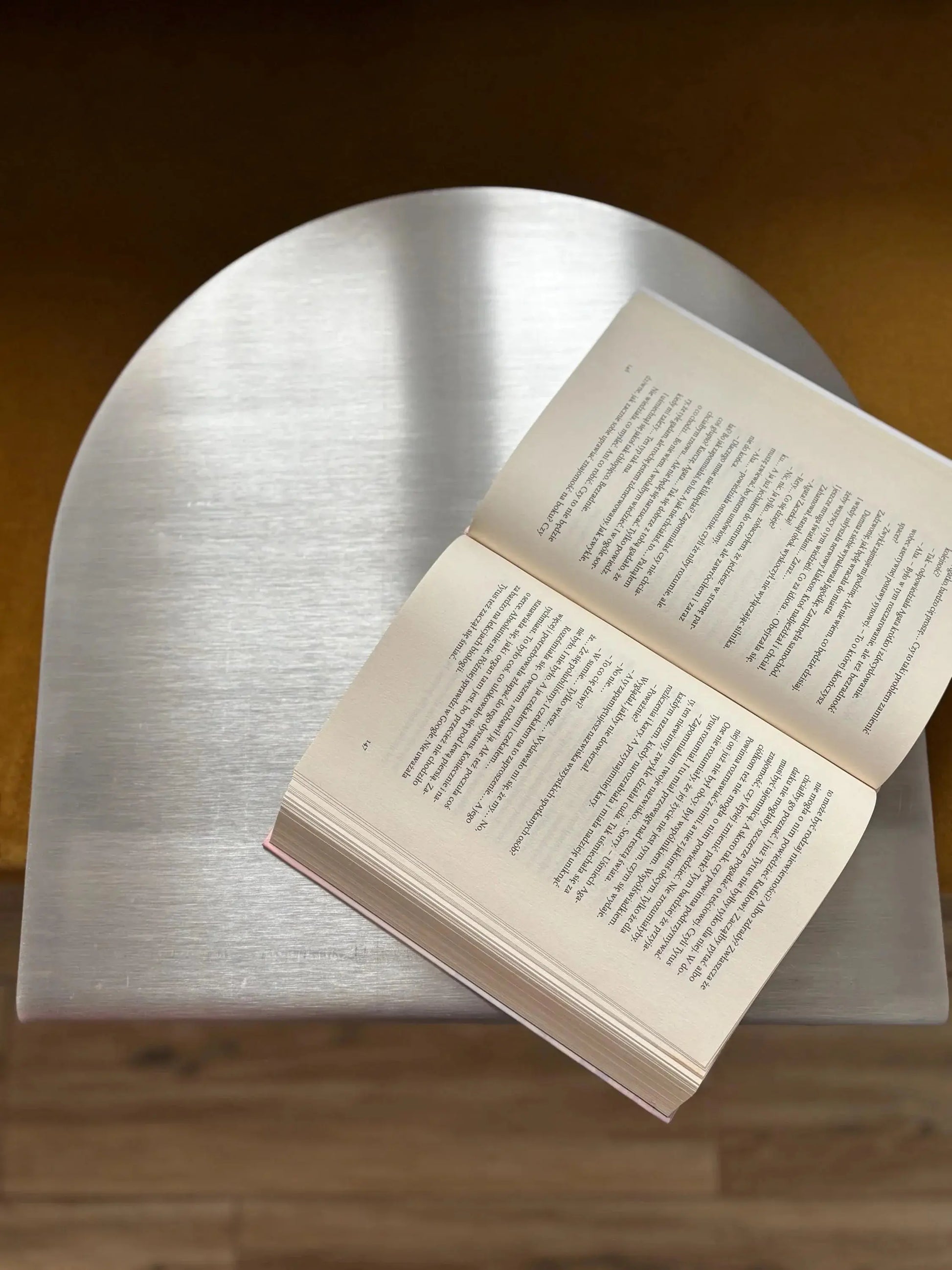 VELIENTO Stainless Steel C-Shaped Side Table - Veliento